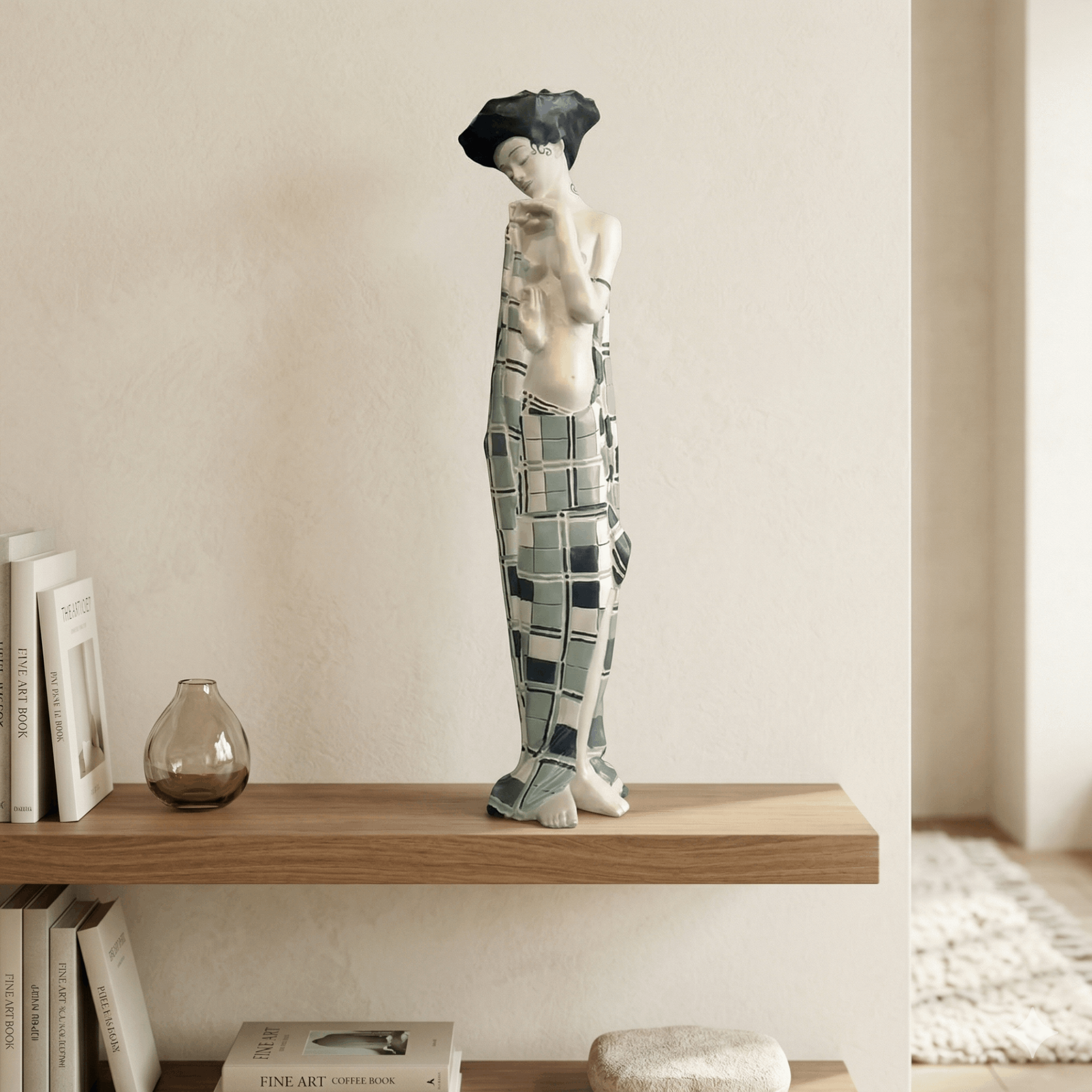 GERTI SCHIELE IN KARIERTEM TUCH