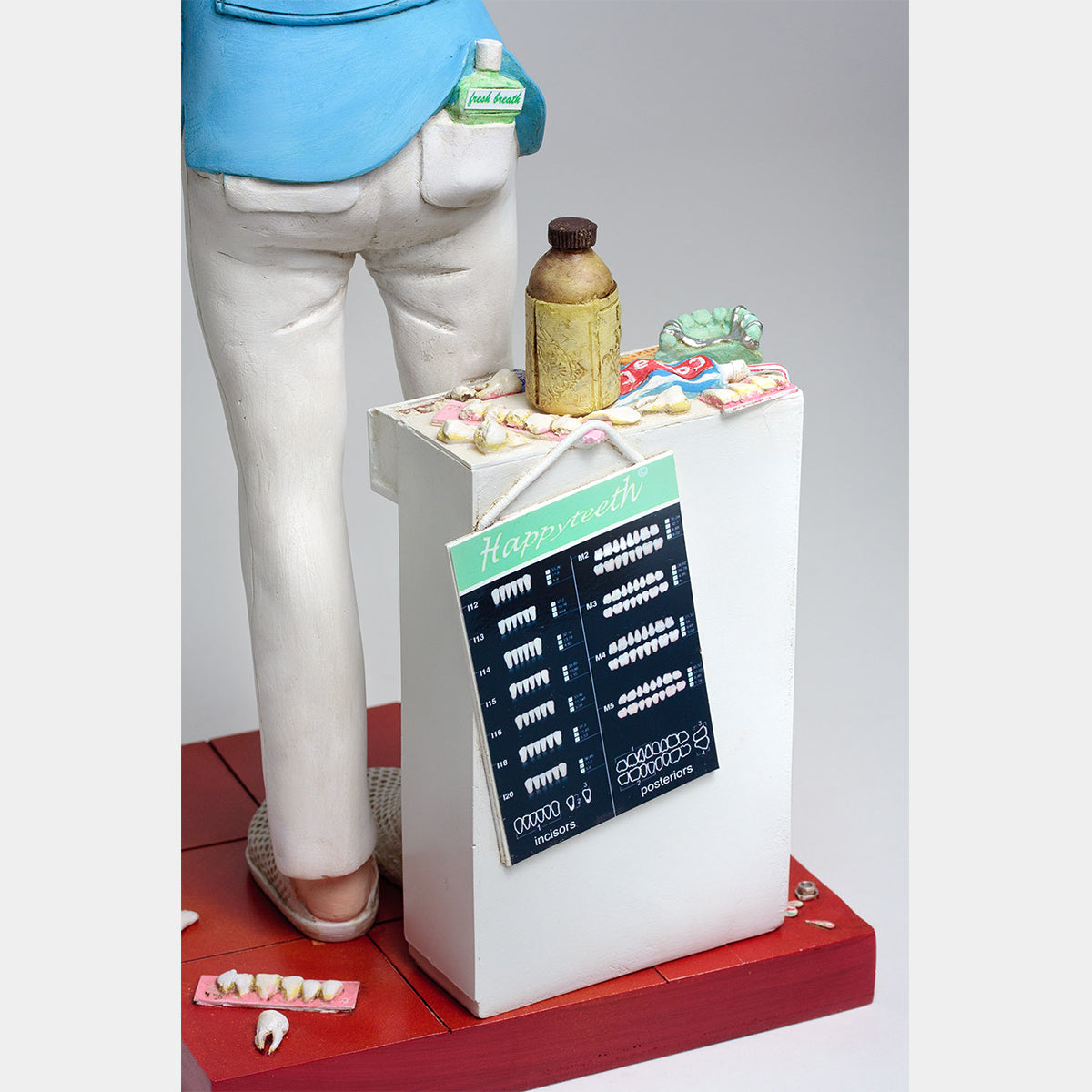 Lady Dentist - Designer Studio - Showpiece